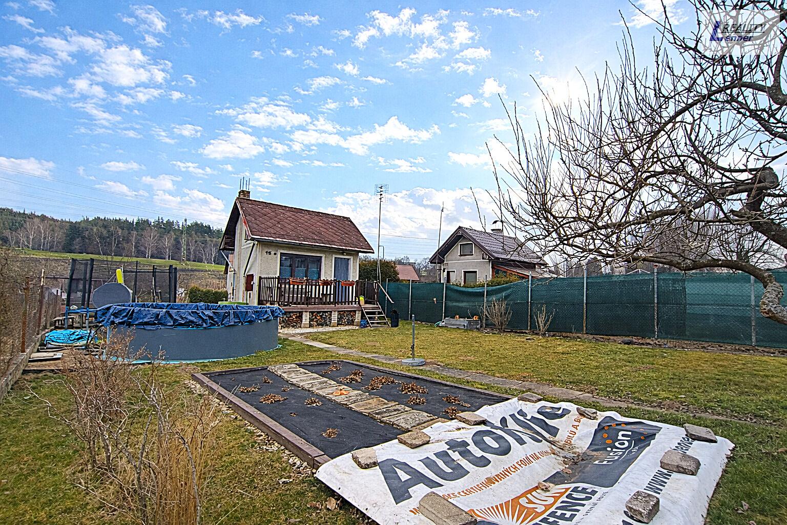 Prodej zahradní chatky 25 m2/ na pozemku 380 m2