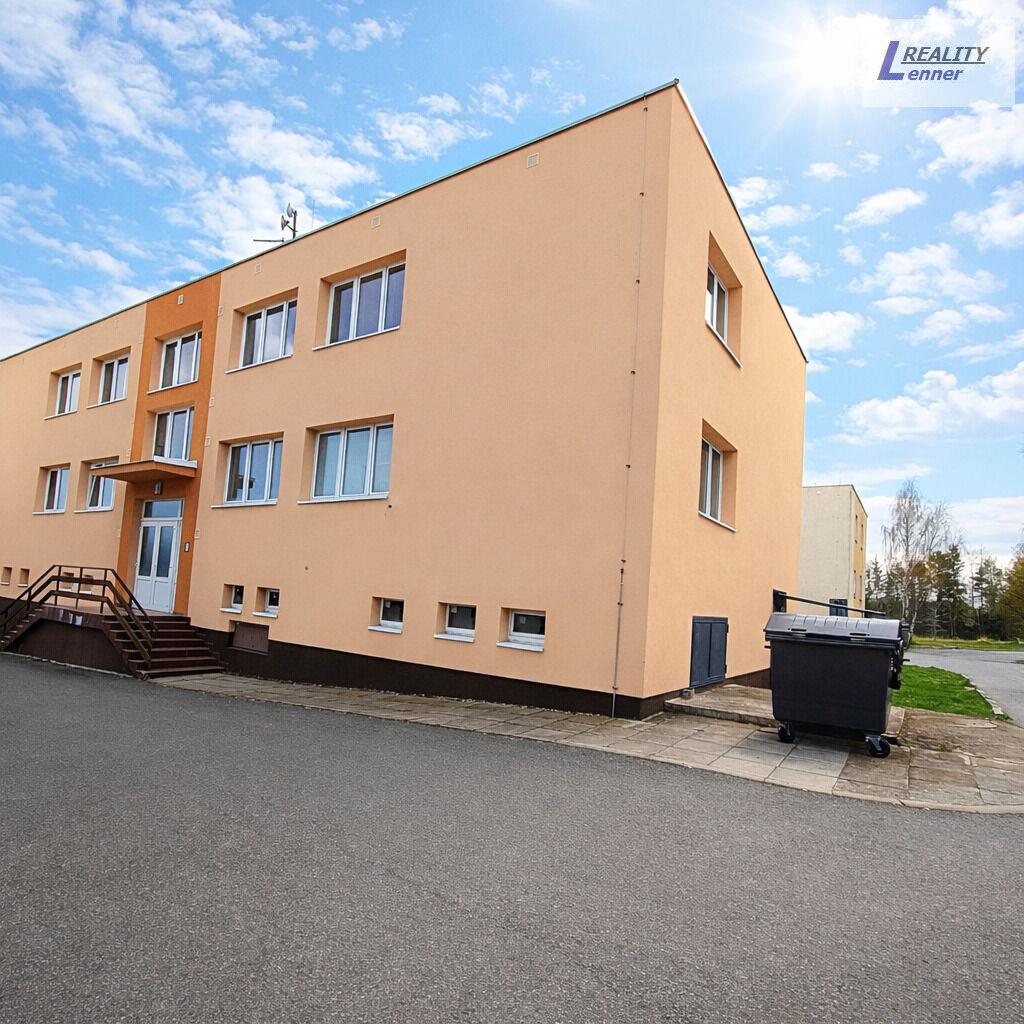 Pronájem bytu 1+KK, cihla, 33m2, 2. patro