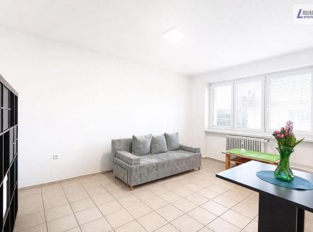 Pronájem bytu, 1+kk, 33 m²