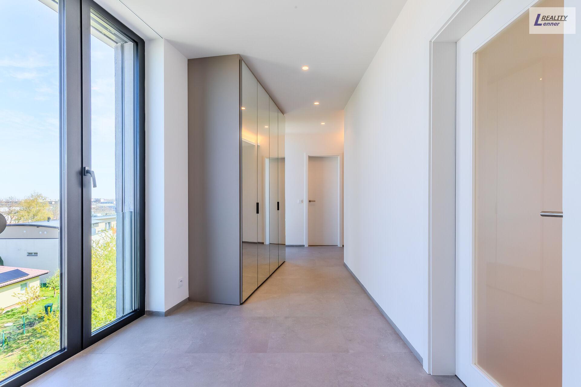 Pronájem bytu 4+kk, Rezidence Do Zahrádek II, 136 m2, 3. patro, Terasa 25 m2
