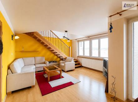 Pronájem domu/vily, 300 m²