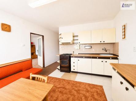 Prodej bytu, 1+1, 56 m²