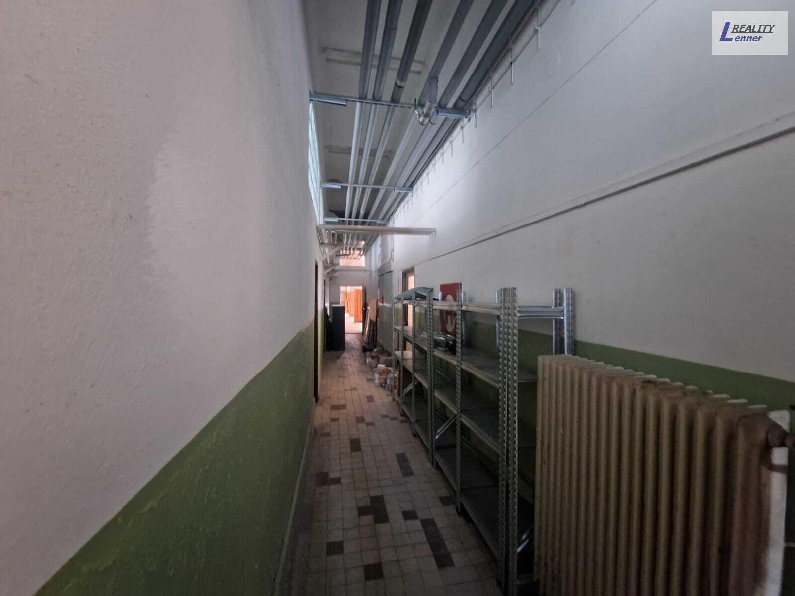 Komerční prostor s variabilním využitím – výroba, showroom i gastro provoz