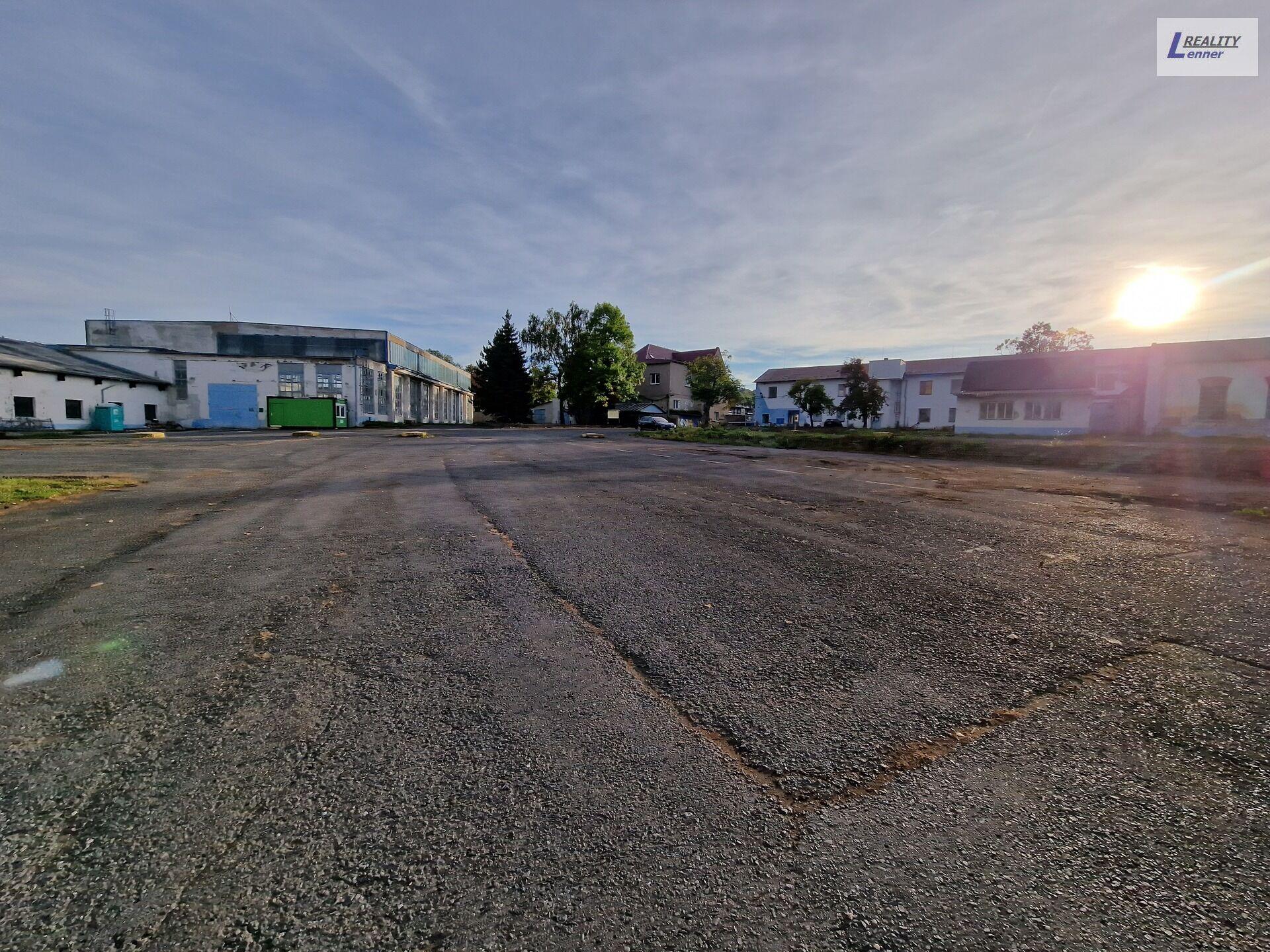 Komerční objekt - kontejner 30 m2, v průmyslovém areálu, ulice Obecnická