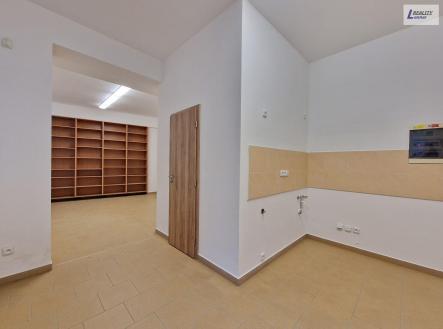 Pronájem bytu, 1+kk, 32 m²
