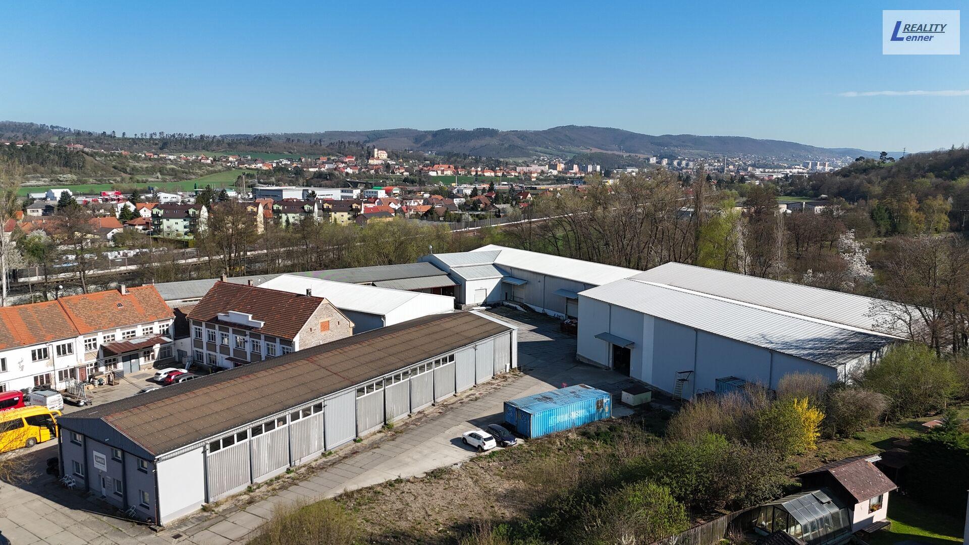 Pronájem skladového prostoru 1279 m2, Popovice u Králova Dvora