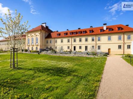 Pronájem bytu, 1+kk, 38 m²