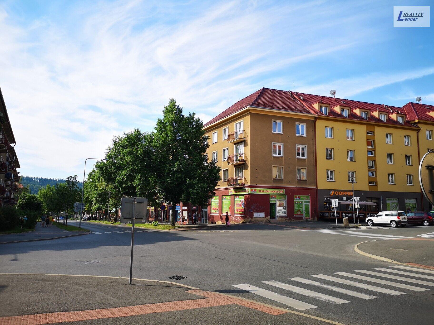 Byt 2+1/ balkon, 59 m2, po rekonstrukci, cihla, 2. patro
