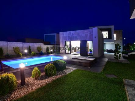 Prodej domu/vily, 220 m²