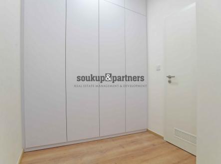 Pronájem bytu, 1+kk, 27 m²