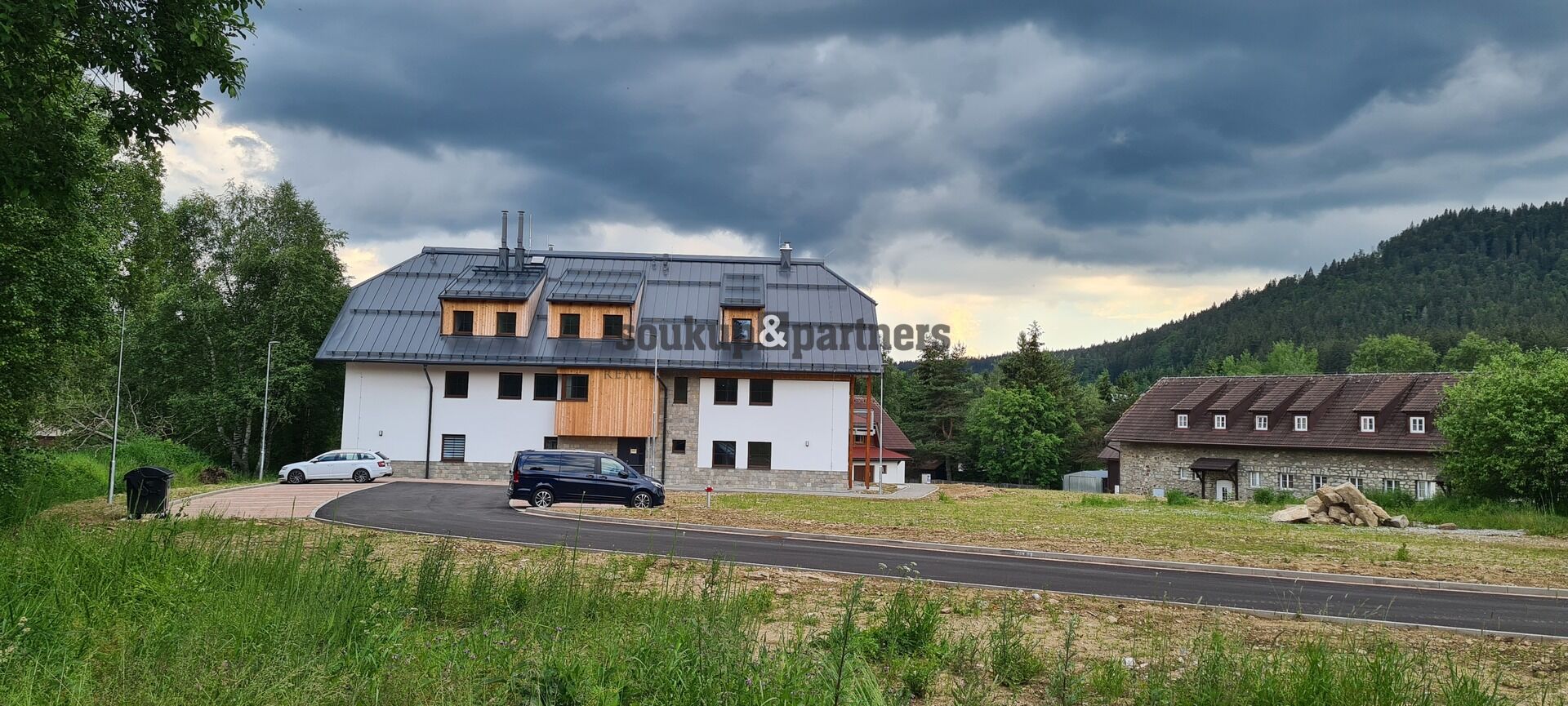 Prodej 2+kk / Sklep + Parkovací stání, Borová Lada - okr. Prachatice