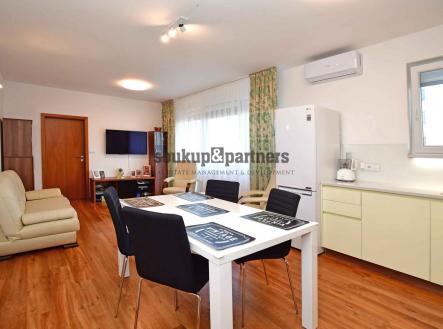 Prodej bytu, 2+kk, 62 m²