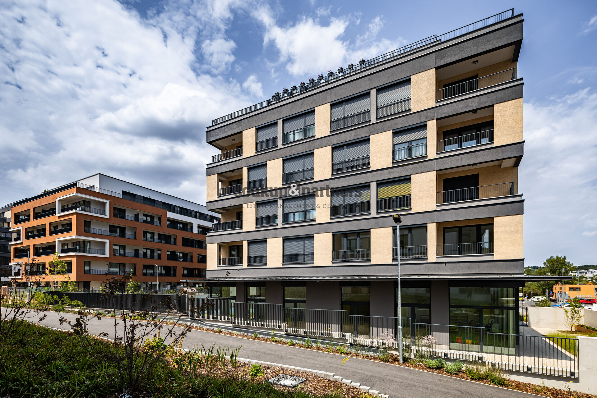 Prodej bytu 3+kk 76,1 m² + Terasa, Garáž a sklep, Novostavba - Tesla Hloubětín - Praha 9