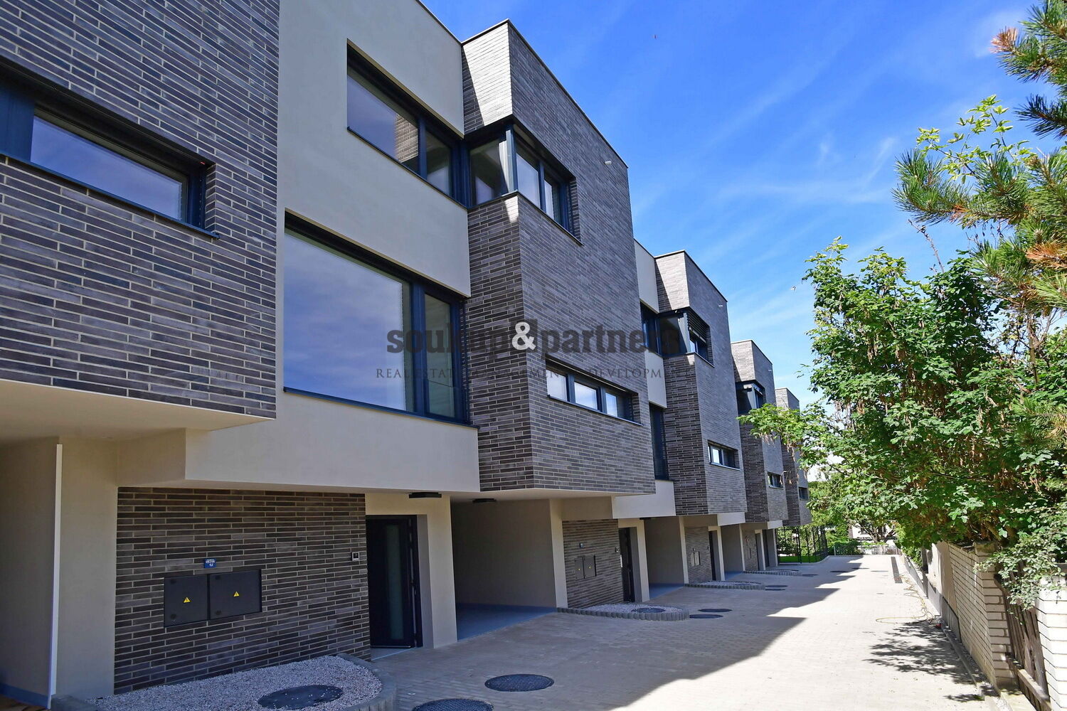 Novostavba ŘRD 7+kk + terasa + balkon + garáž, 220 m2, Praha 4 - Háje, přímo u Hostivařské přehrady.