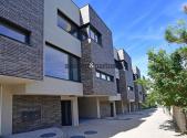 Pronájem domu/vily, 220 m²