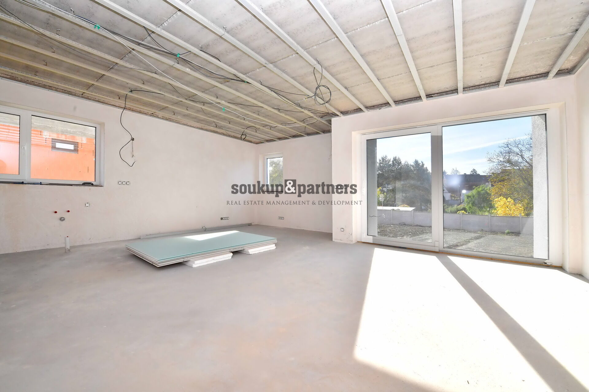 Shell & Core - RD 5+kk/ Garáž - 165 m2, příprava na čerpadlo Daikin, pozemek 429 m2, Kladno - Dubí.