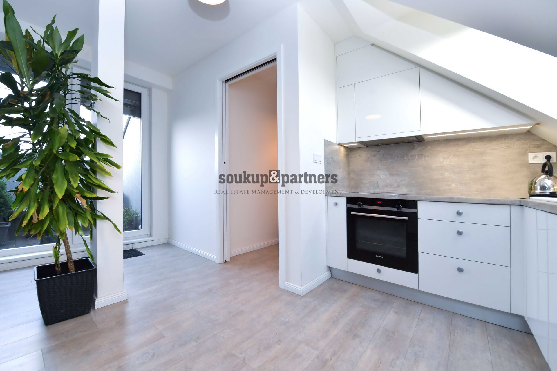 Byt 3+kk, 101 m², terasa, balkon, 2x parkování – Říčany