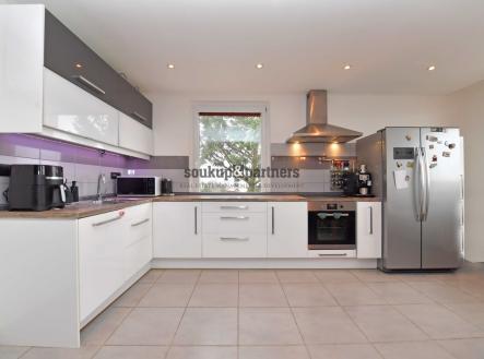 Prodej bytu, 3+kk, 72 m²