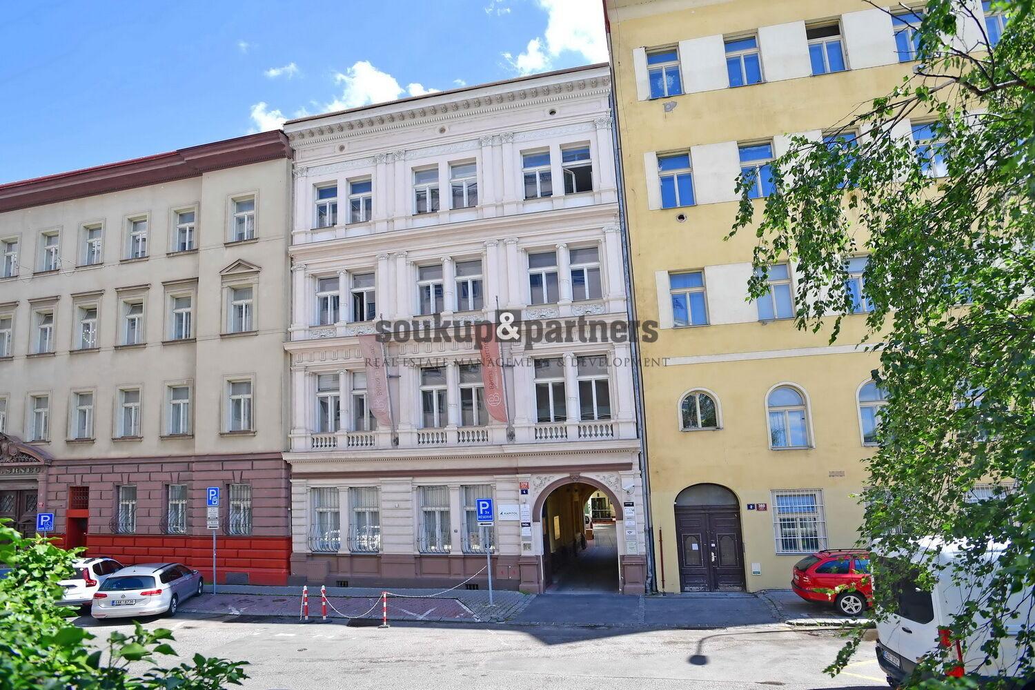 Kancelář 125 m2/ Lodžie, Praha 8 - Karlín.