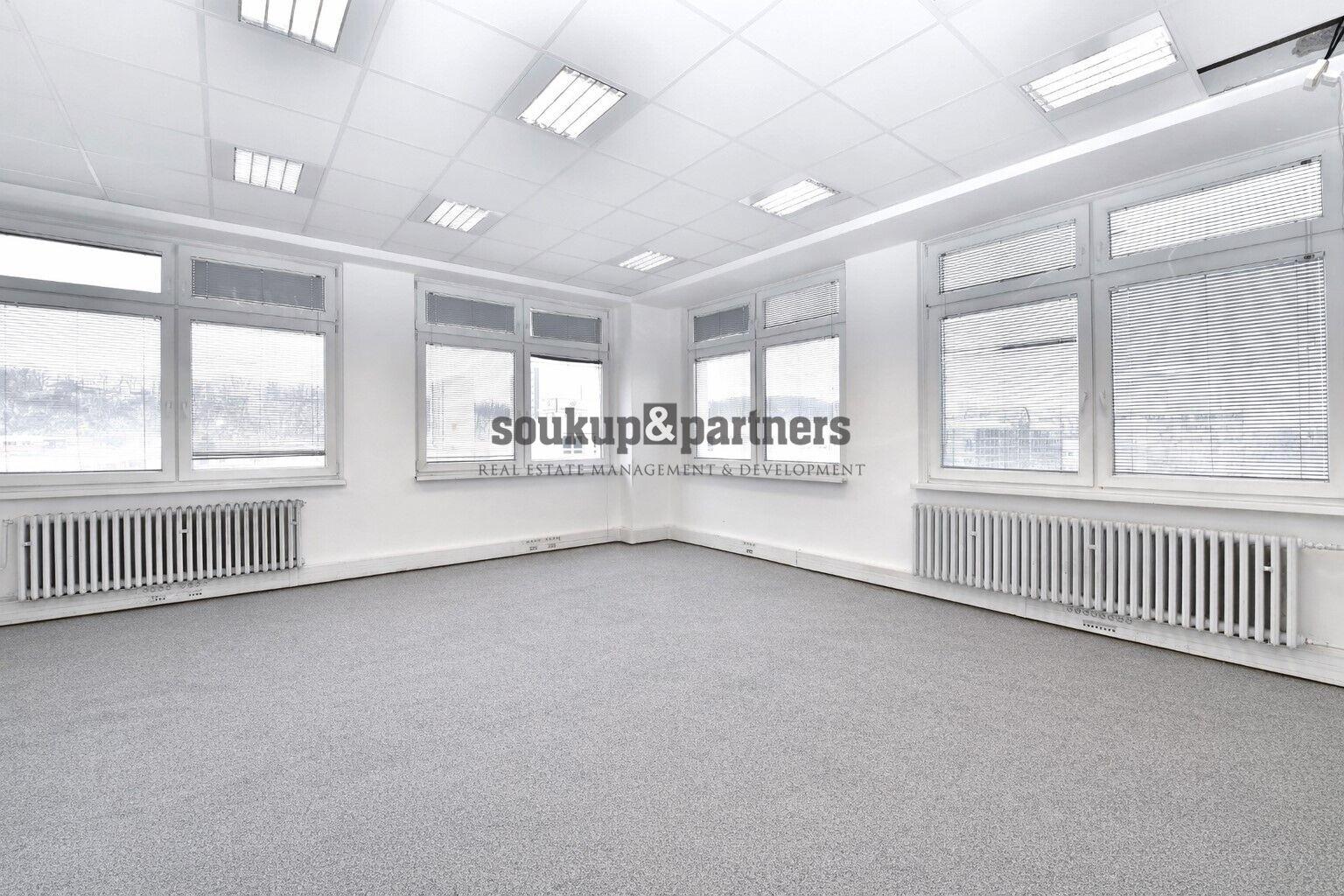 Kancelář 57 m2, Praha 4 - Michle.