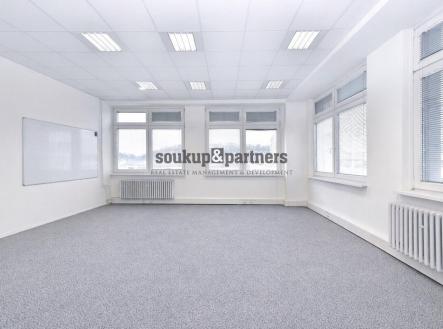 Pronájem kanceláře, 57 m²