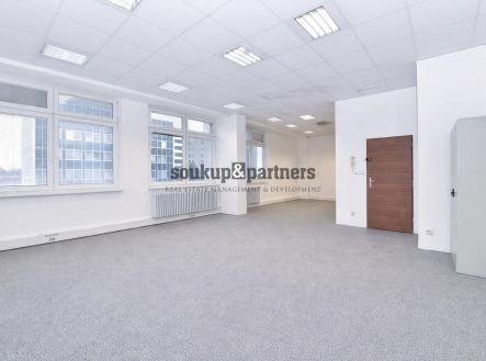 Pronájem kanceláře, 57 m²