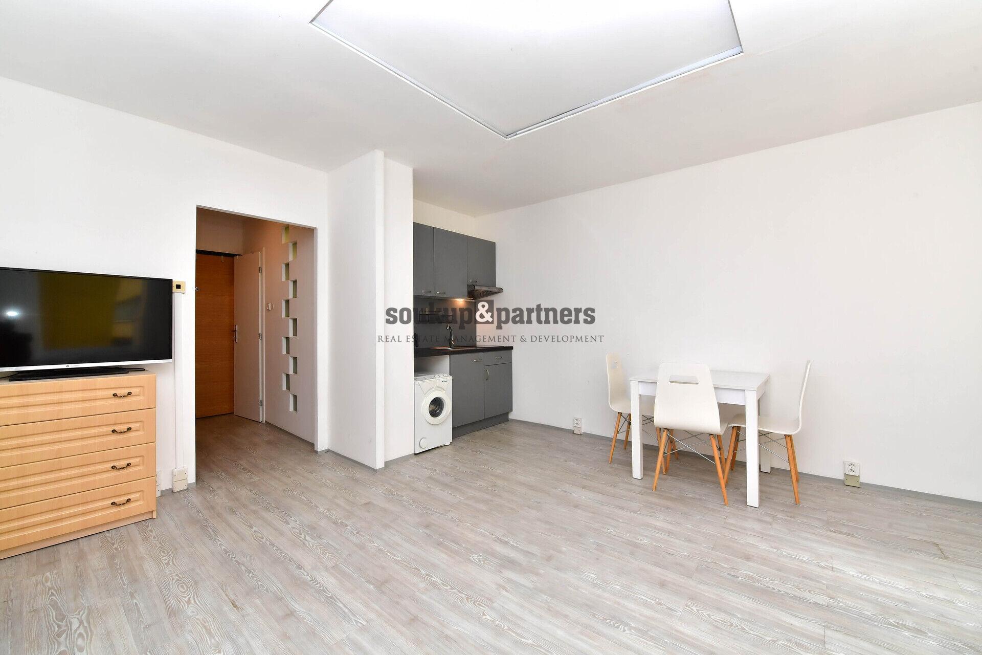 Prodej bytu 1+KK, 30,6 m² / Praha 5 - Barrandov