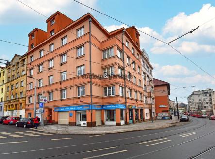 Pronájem obchodní prostor