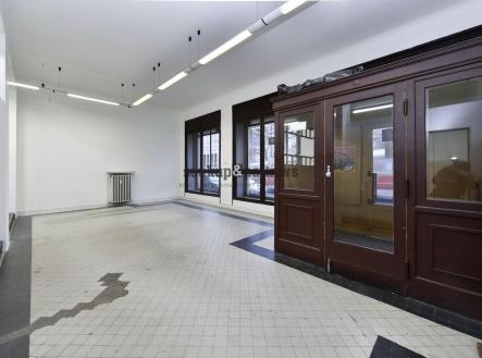 Pronájem obchodní prostor