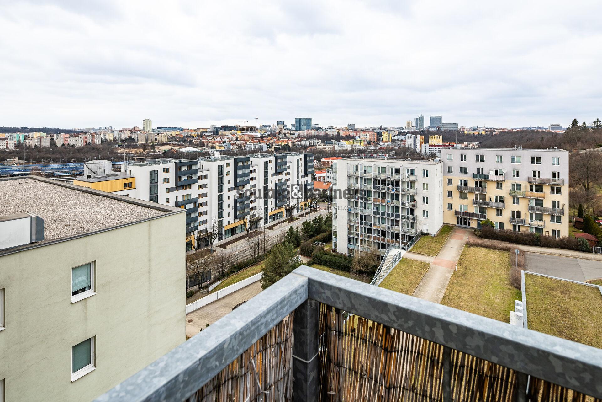 Prodej 2+kk s balkonem 54 m², klimatizací | Praha – Michle