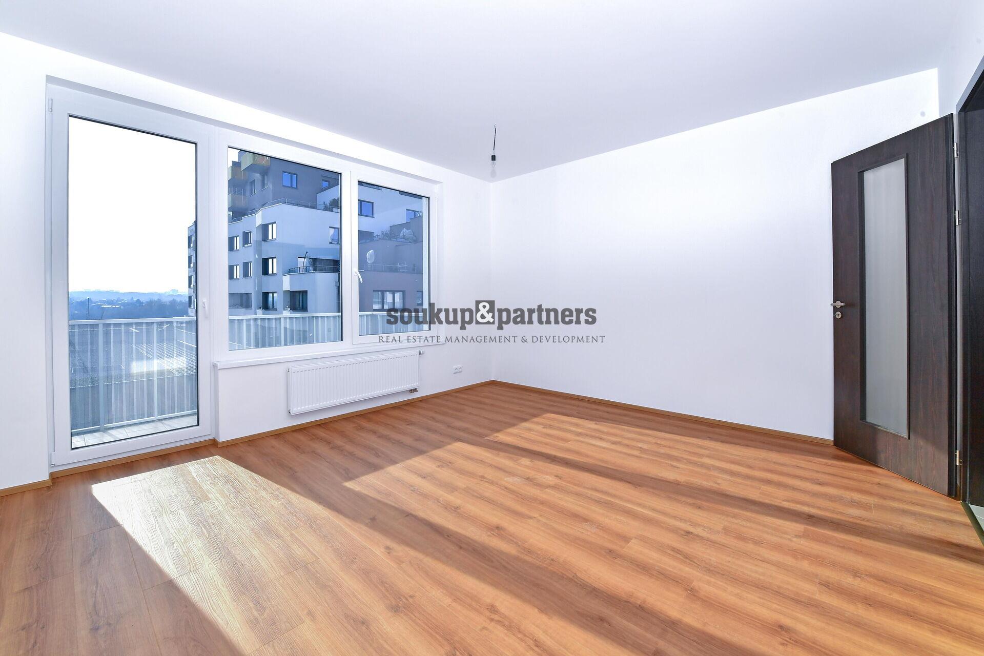 Prodej družstevního bytu 1+kk s balkonem, Praha 10 – Štěrboholy, projekt Malý Háj