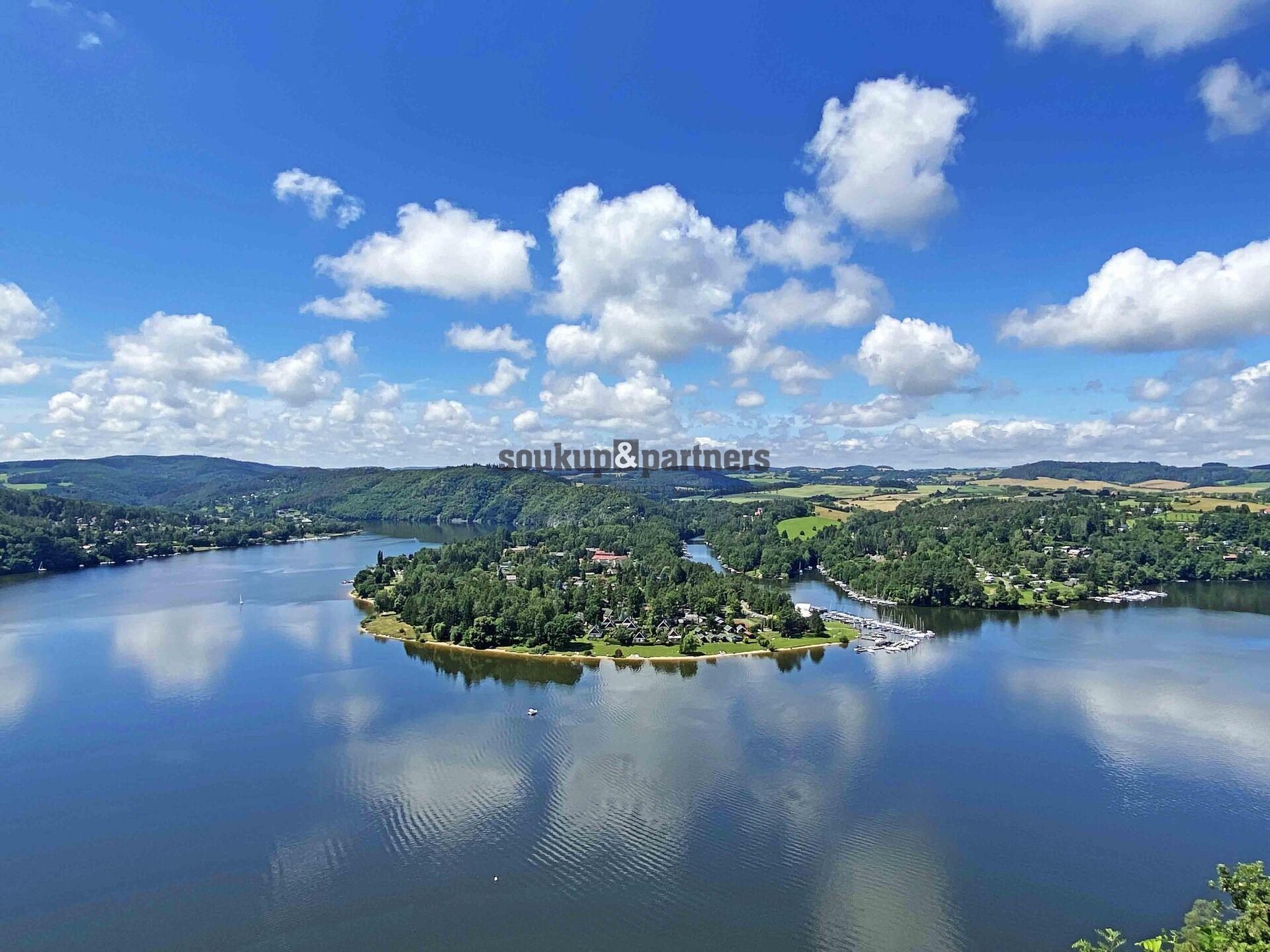 Prodej nebytového prostoru 1+kk, 18 m² / Slapy - Ždáň