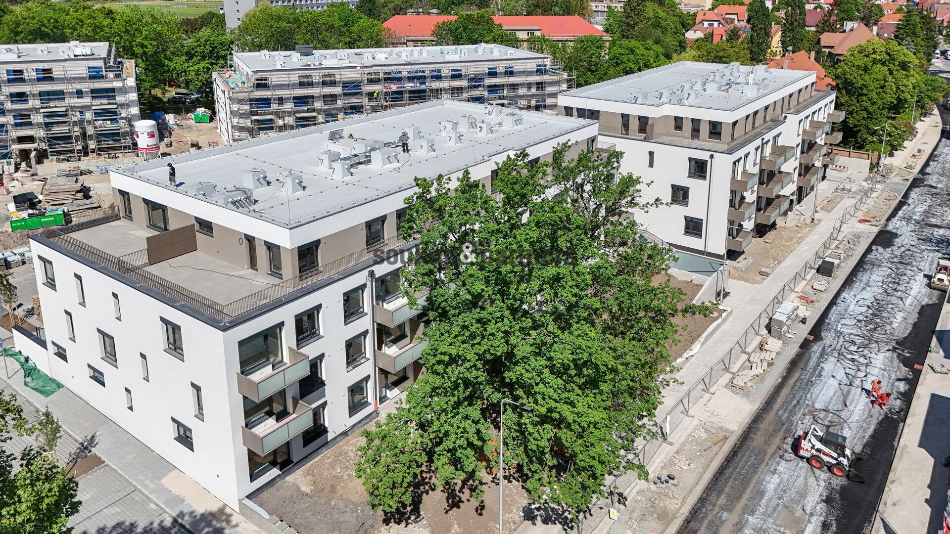 Nadstandardní družstevní byt 3+kk/Komora - 79 m2 + 28 m2 ROHOVÁ TERASA S VÝHLEDEM NA CENTRUM MĚSTA.