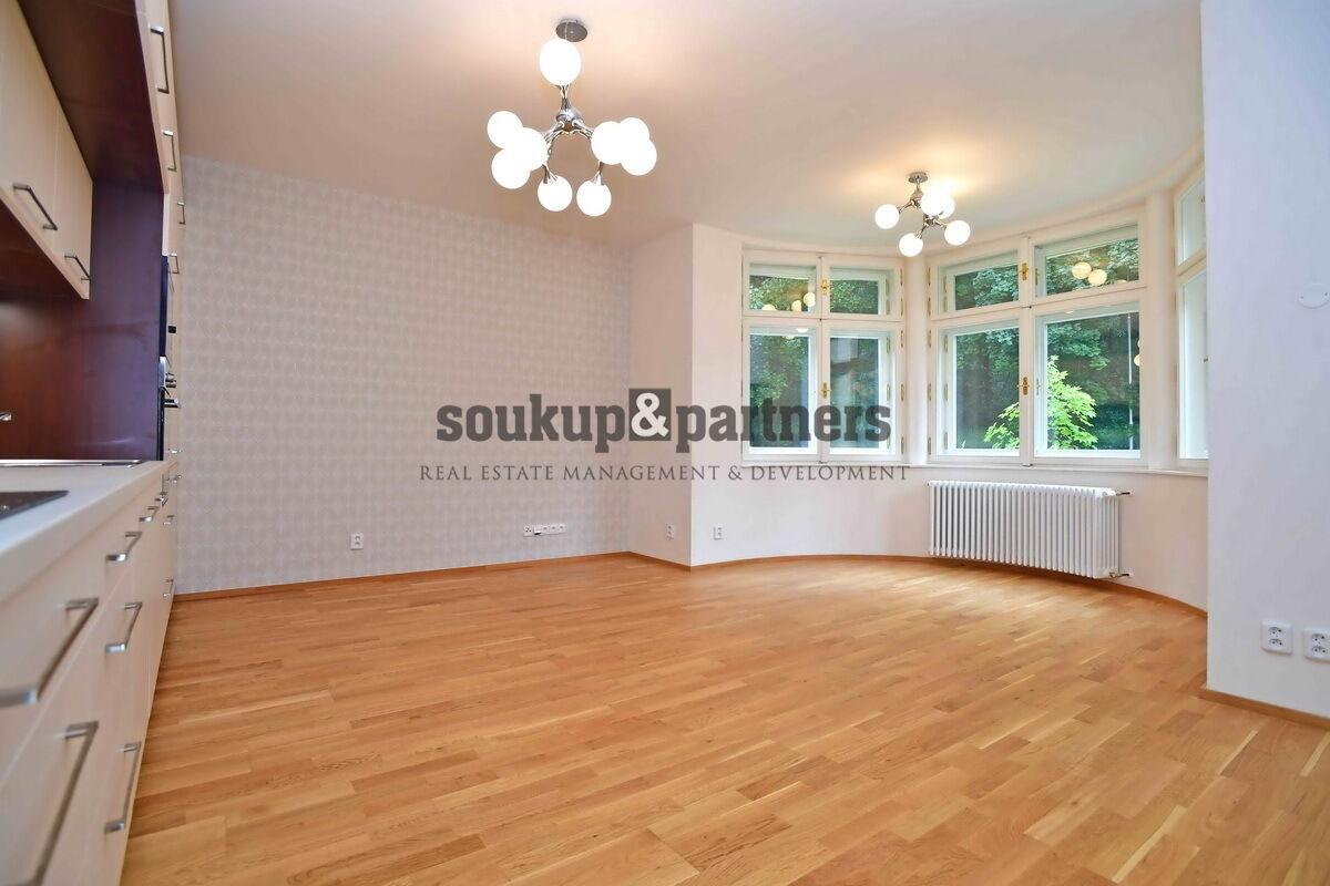 Pronájem bytu 3+kk ( 72 m²) v Rodinném domě + gar. stání a sklep - Praha 4 - Braník