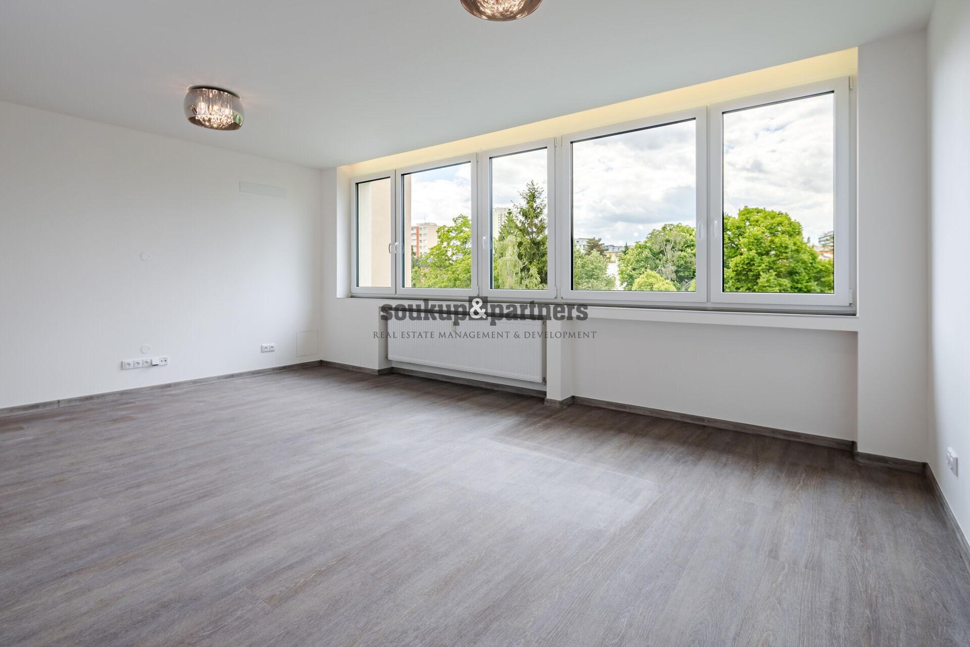 Pronájem bytu 3+kk s lodžií, 76 m2, u Brumlovky