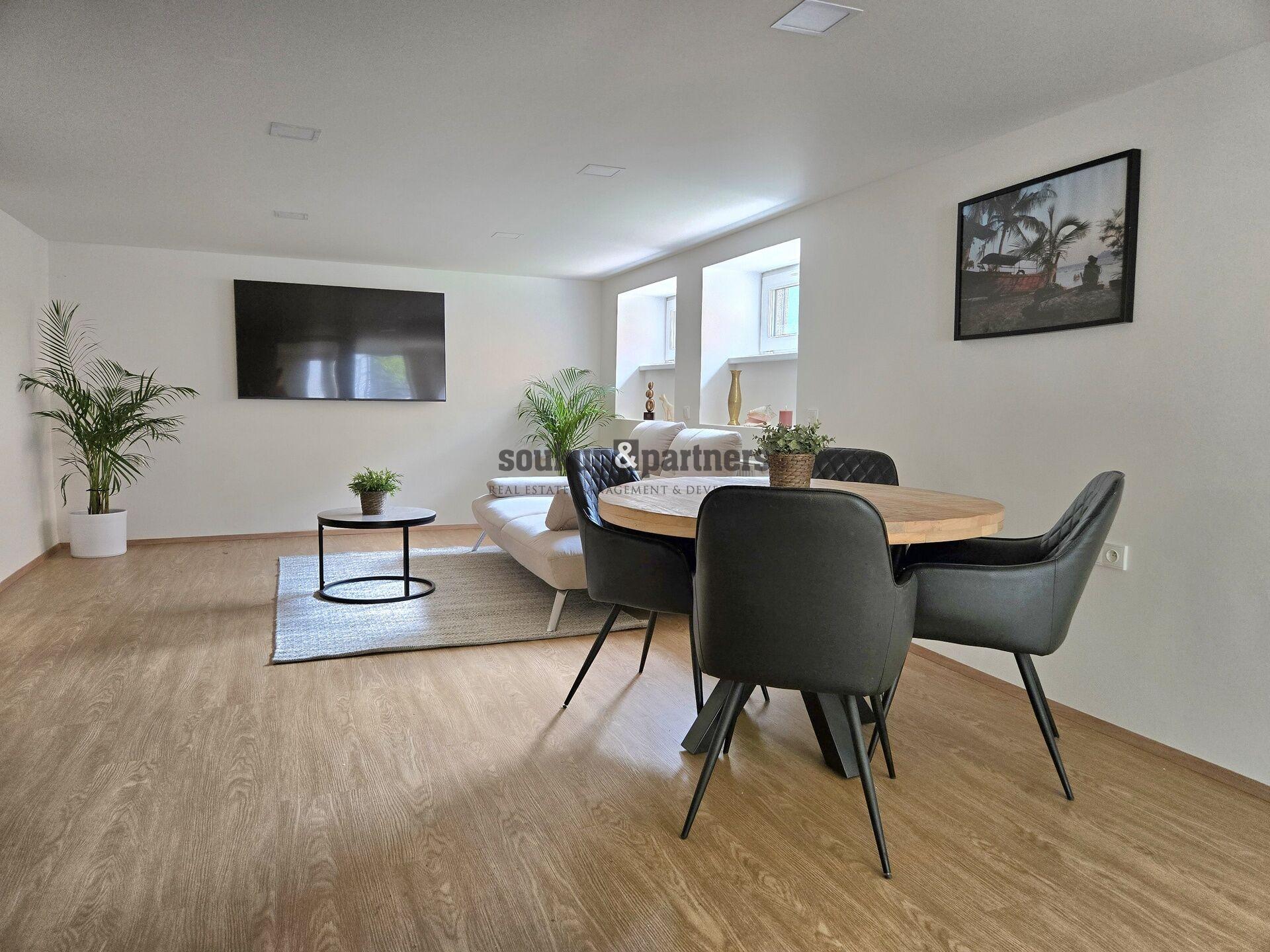 Nebytová jednotka 2+kk - 80 m2 + zahrada s parkováním 70 m2, novostavba, Praha 22 - Uhříněves.