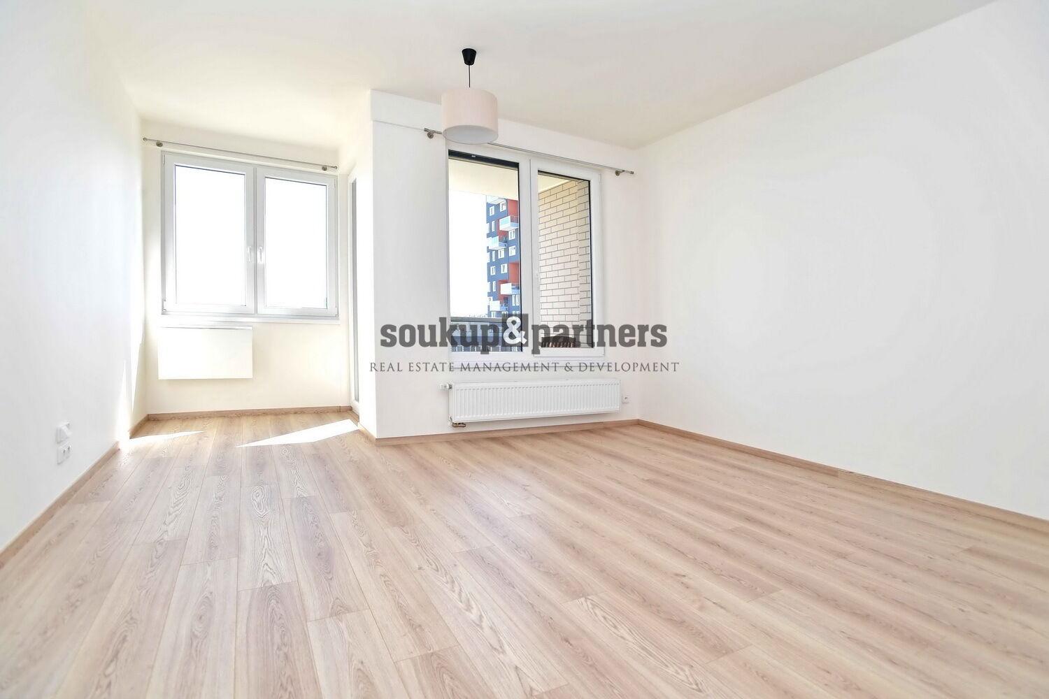 Pronájem bytu 1+kk 30 m² + garážové stání - Praha 5 - Barrandov