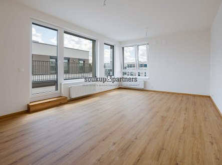 Nový družstevní byt 3+kk/Komora - 76 m2 + 18 m2 Terasa do vnitrobloku, projekt PORTTI Kladno.
