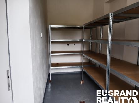 Pronájem komerčního objektu, sklad, 26 m²