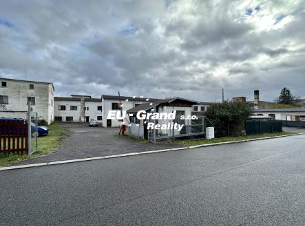 Prodej obchodní prostor, 3 045 m² obrázek