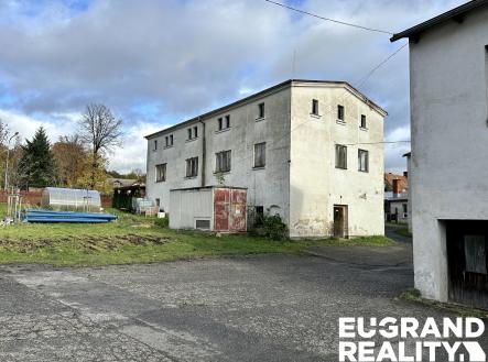 Prodej obchodní prostor, 3 045 m²