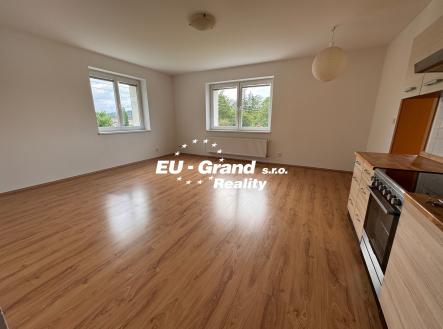 Pronájem bytu, 3+kk, 67 m²