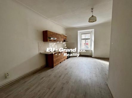 Pronájem bytu, 2+1, 75 m²