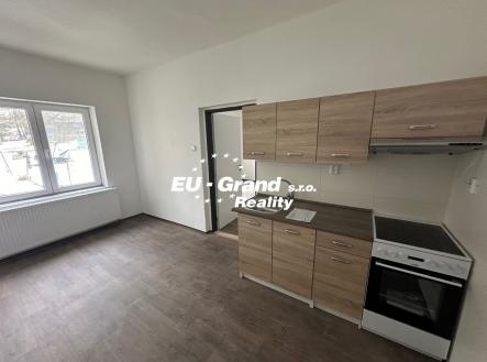 Pronájem bytu, 3+kk, 64 m²