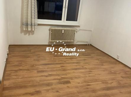 Pronájem bytu, 1+kk, 27 m²