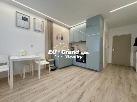 Prodej bytu, 2+kk, 35 m²