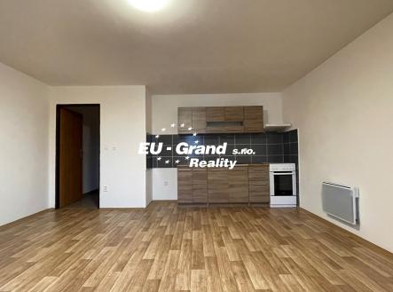 Pronájem bytu, 1+kk, 35 m²