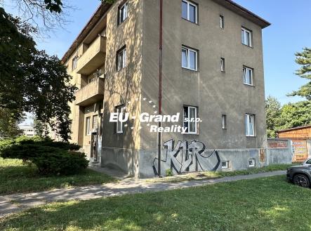 Prodej - nájemní dům, 625 m²