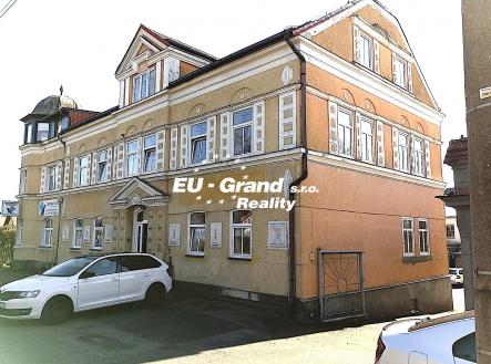 Prodej nájemního domu, 700 m²