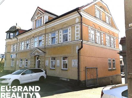 Prodej nájemního domu, 700 m²
